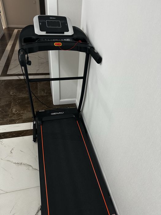 Тренажер-беговая дорожка