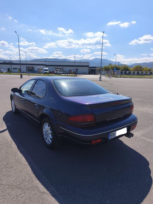 Chrysler Stratus 1996 benzină, 1.664 € — imagine 4