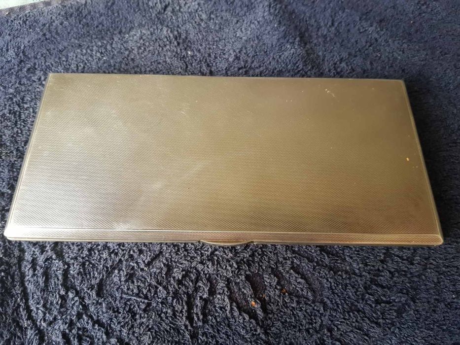 Масивна сребърна табакера