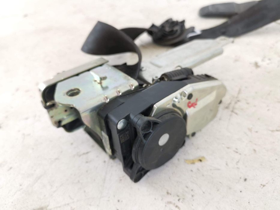 Предпазен колан Ауди А4 Б9 / Audi A4 B9 [ - ] Оригинален