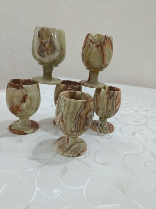 Продам фужеры из оникса
