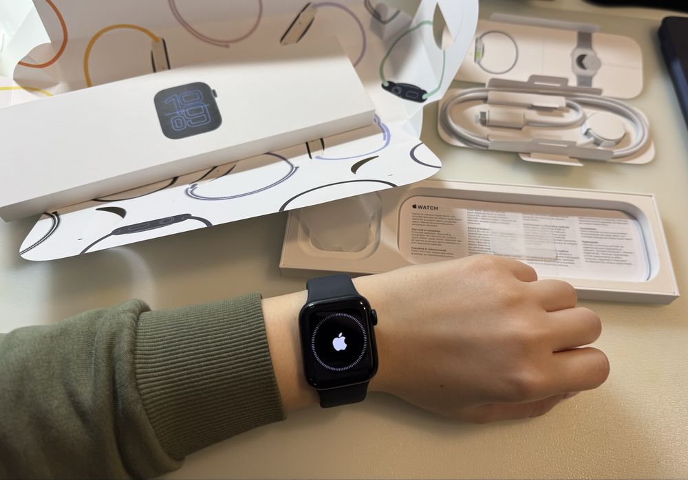 Apple watch SE 3 CELLULAR + GPS 40 mm Midnight