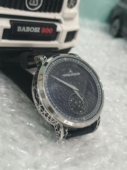 Часы Jaeger Le Coultre 
Копия часов Jaeger Le Coultre (18599)
К