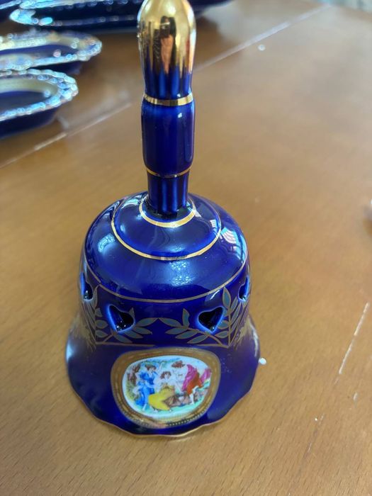 Мадонна сервис, 12 персон