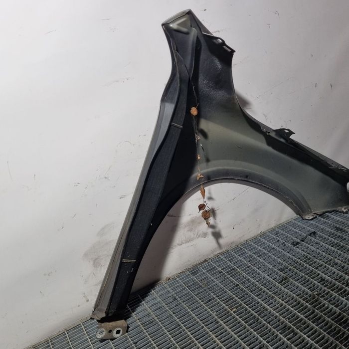 Aripa Stanga Fata Mercedes GLA ( X156 ) 2013 - 2017 4 Usi Mountain Grey 787 (1470)