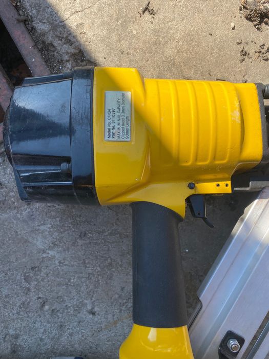 Pistoale pneumatice de 15-160 cuie lemn