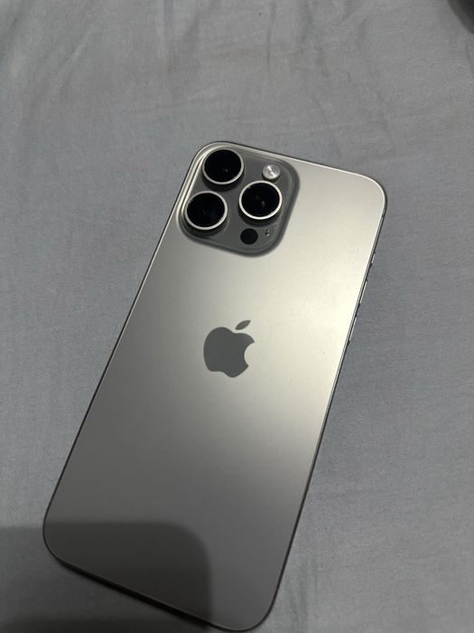 iPhone 15 Pro max/ 512 GB EAC