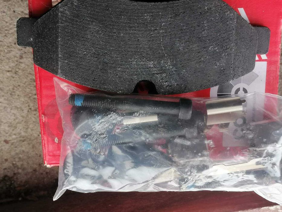 Накладки за Мерцедес