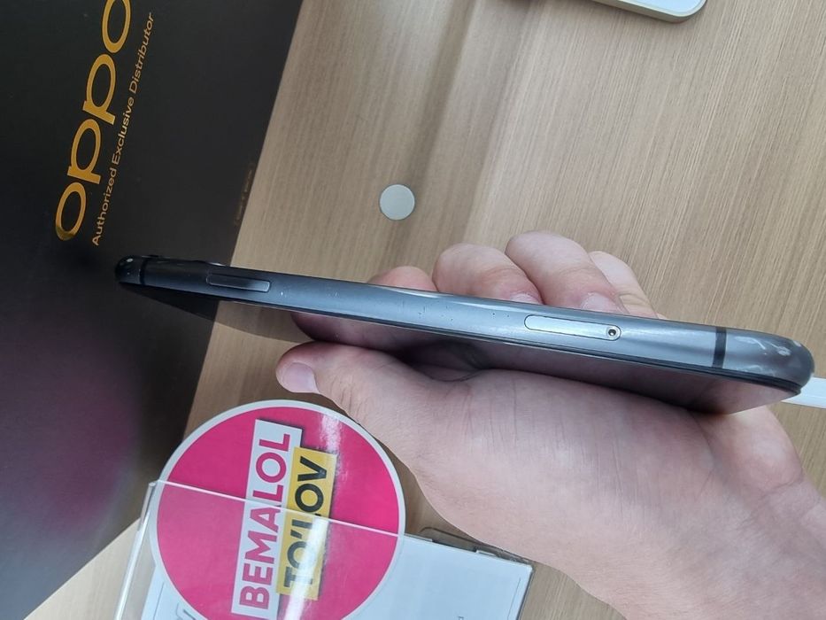 Iphone 11 64 gb face bor.  Tel hali turibdi