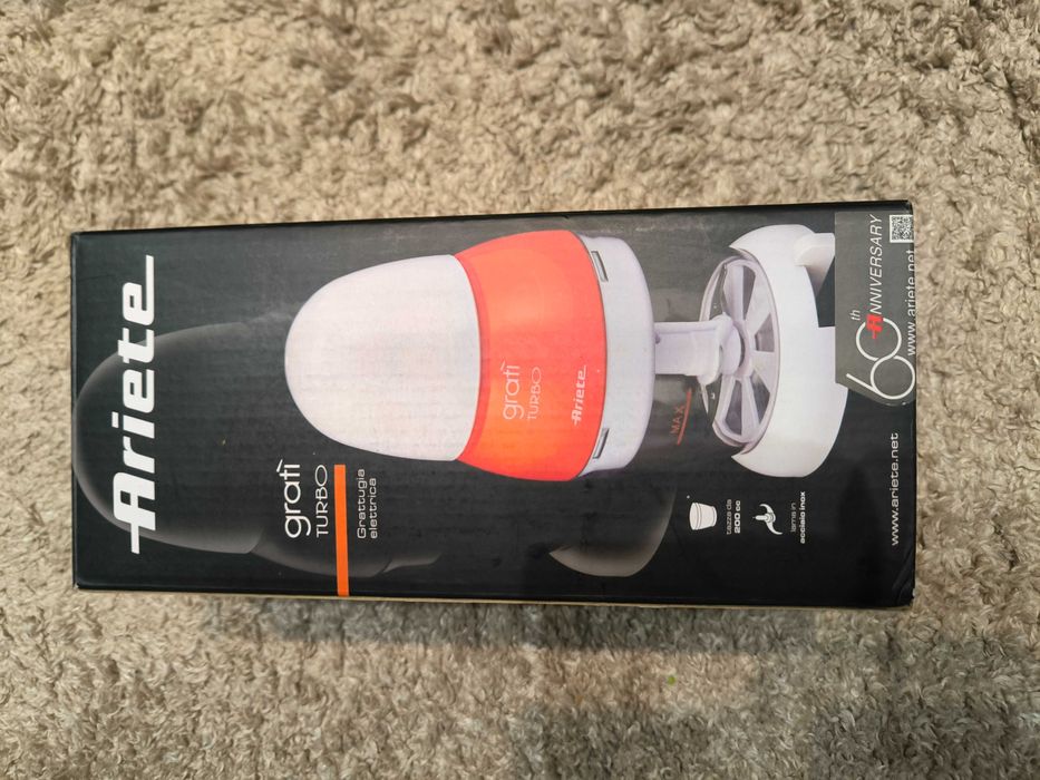 Чисто нов мини блендер на Ариете