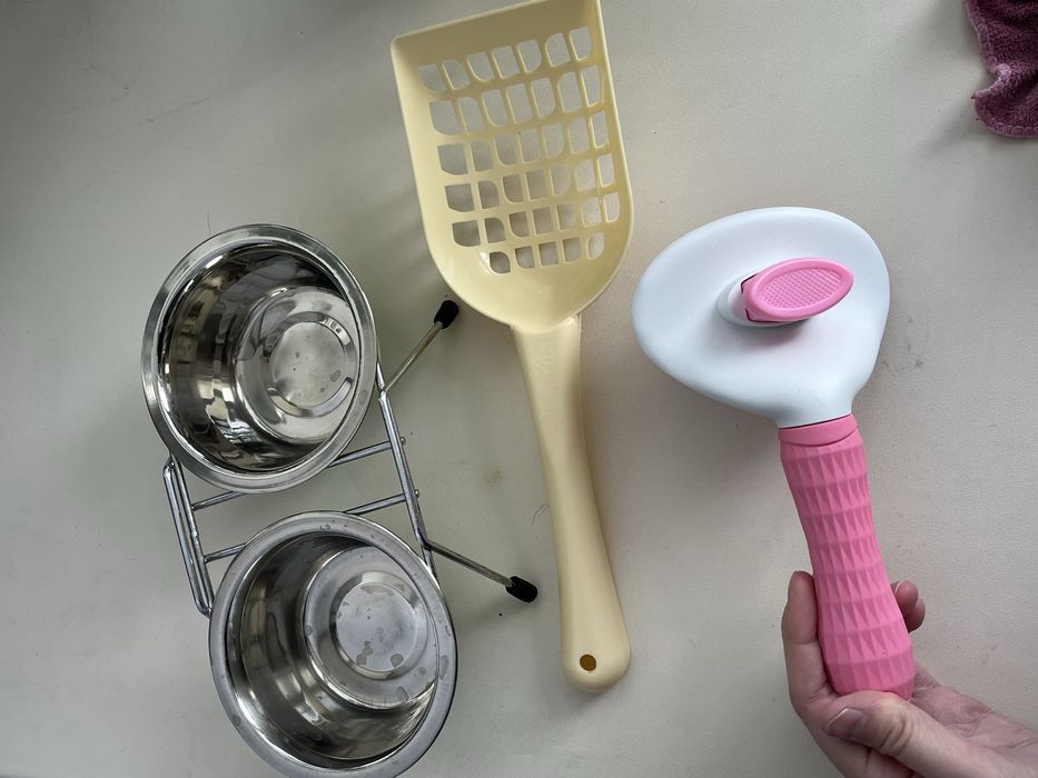 Продам для кота лопатка, миски
