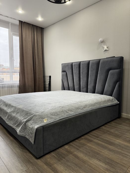 Кровать с подъемным механизмом 180*220