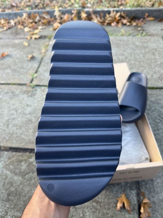 Yeezy Slides Onyx (46)