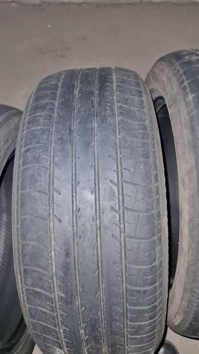 Yokohama dB decibel E70