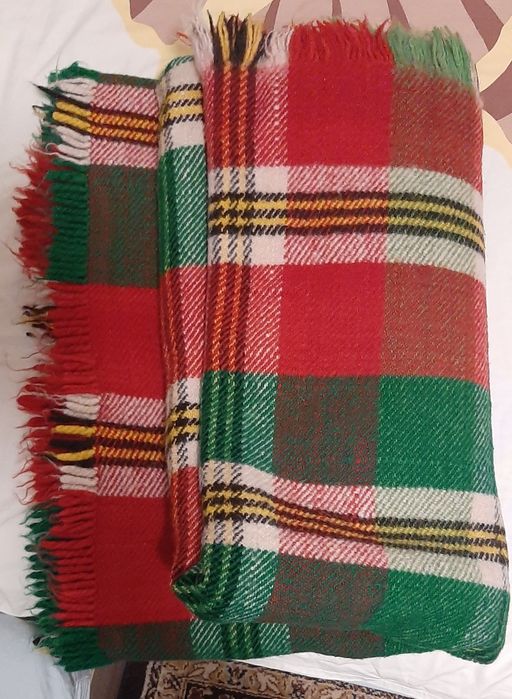 Нови родопски одеяла, чиста вълна