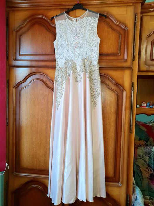 Rochie ocazie deosebita