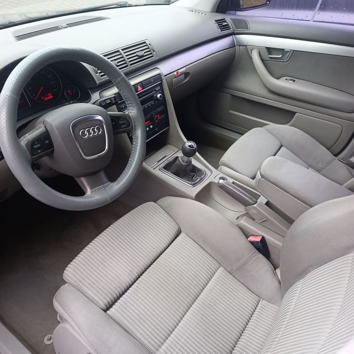 Vând audi A4 b7  break anul 2006