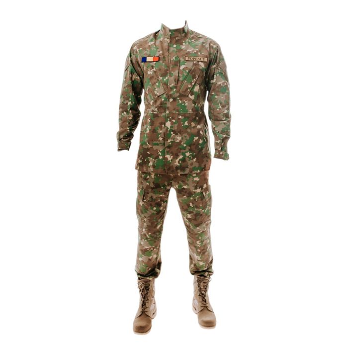 Ținută militară tip combat mărimea 52 talia II