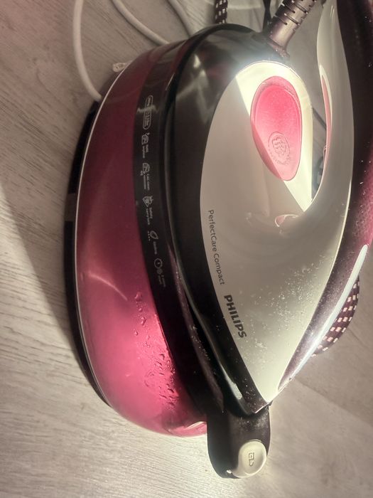 Stație de călcat Philips PerfectCare Compact – stare foarte bună