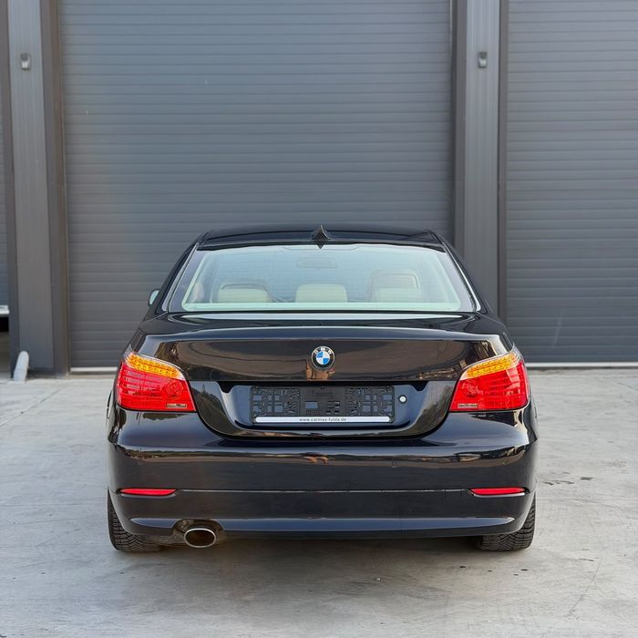 BMW 5 Series 2010 — imagine 5