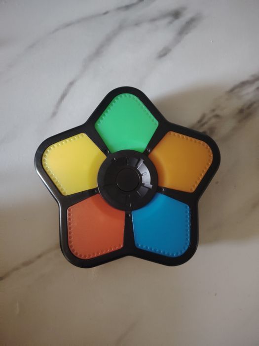 Развивающие игрушки от 6 месяцев до 7 лет.