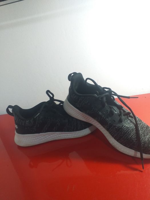 Încălțăminte de alergat adidas