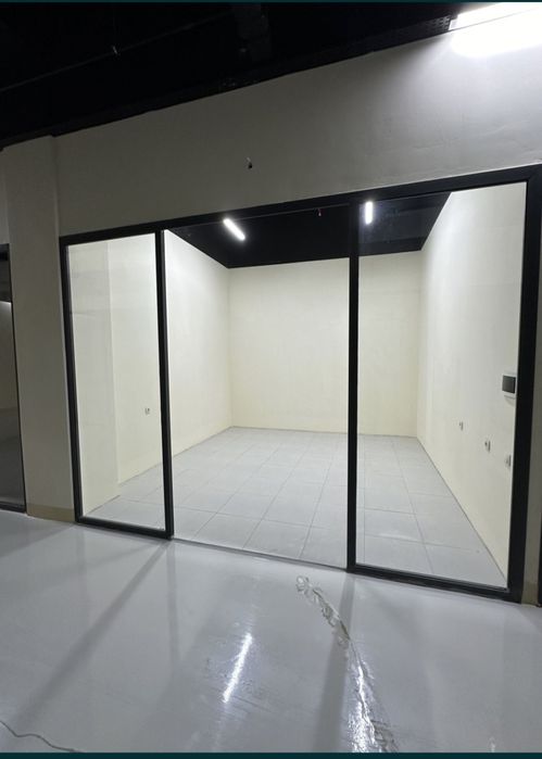 Stroy mart, 1 этаж дукон Сотилади! 18 m²