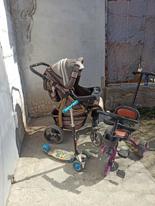 Коляски, велосипед и самокат