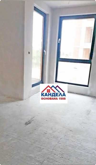 Продава се Тристаен апартамент в Пловдив, Остромила - 114 кв.м за 1096 €/кв.м - Снимка #6