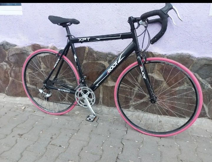 De vânzare bicicleta root