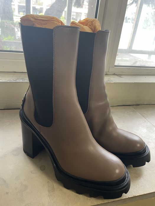 Боти Tod’s, нови, естествена кожа, размер 38