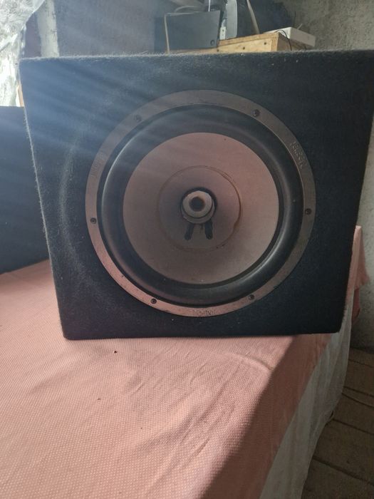 Subwooafer Magnat 300W RMS
