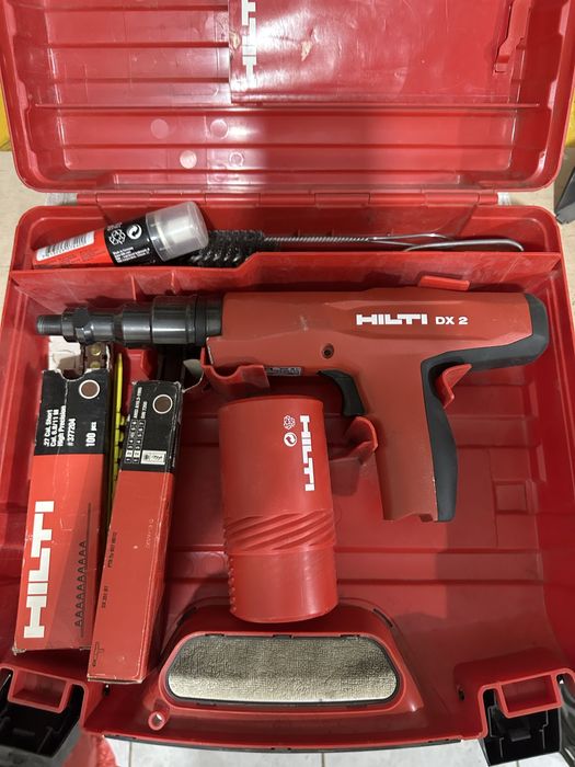 Монтажный пистолет Hilti DX2
