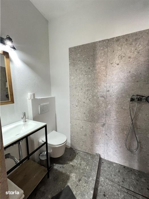 Doua studiouri renovate la etajul 1 zona Centrala\/Pietonala din Sibi