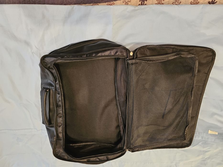 Кожанный черный рюкзак