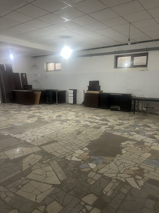 Склад ижарага, Штабда, Урикзор якинида, 300 мкв