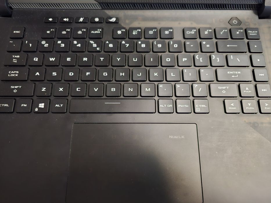 Vând  laptop rog g533qs cu rtx 3080