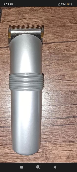 Bu Polaris PHC 0501R Flex Motion silver soch va soqol mashinka