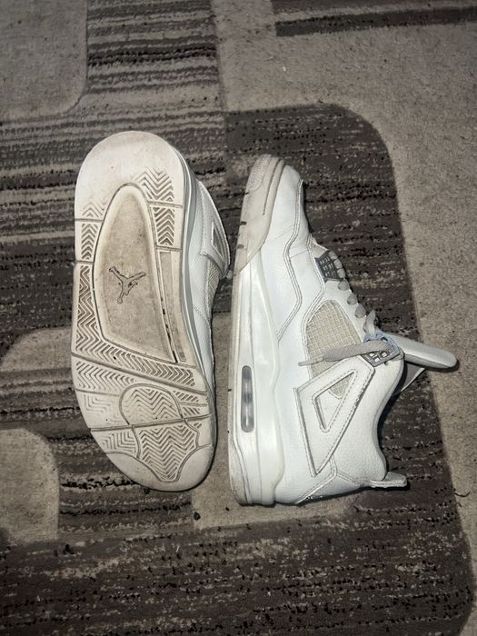 Jordan 4 marimea 43