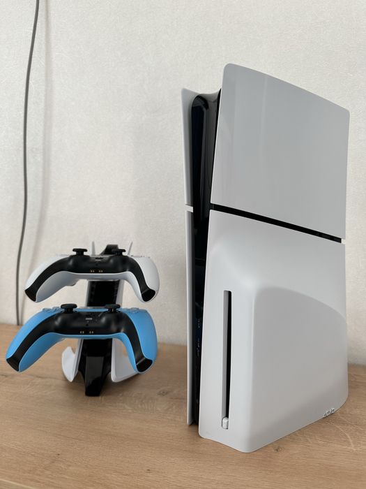 Sony PlayStation 5 Slim + геймпад голубой