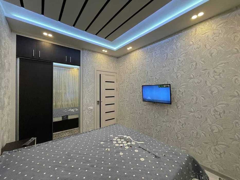 R3! Сдаётся квартира 2/2/4 на метро Айбек !