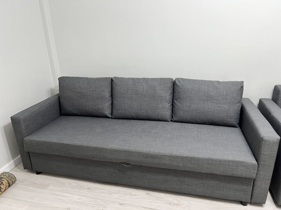 Срочно продам диван