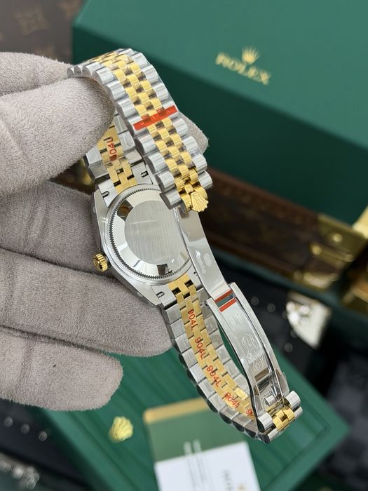 Rolex Date-Just 31 Olive Green Diamond Dial