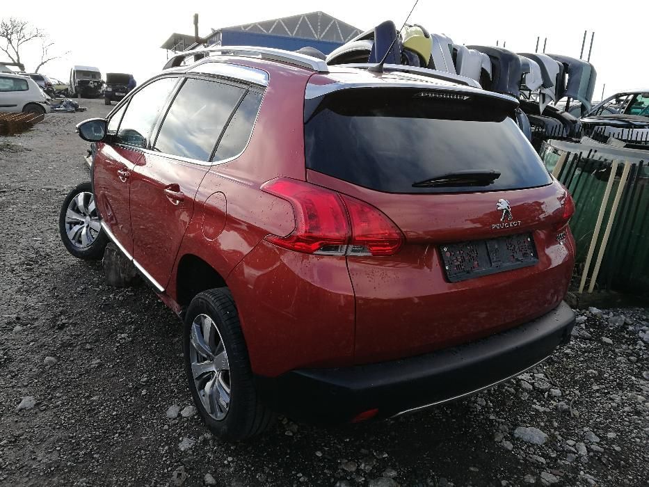 Продавам Пежо 2008 1.6 HDI автоматик на части