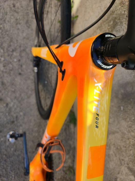 Карбонов Шосеен велосипед Rose X-lite four 2x11 Ultegra Groupset дискови 7.6кг 46см