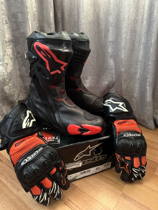Combinezon alpinestars marimea 56