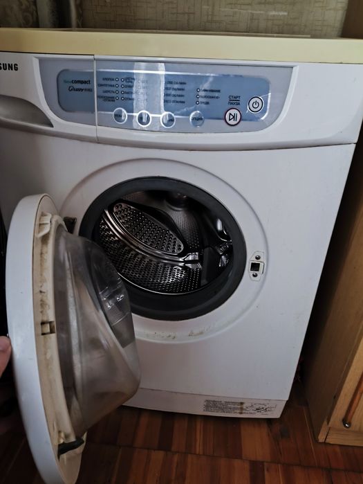 Продается стиральная машина "Samsung"