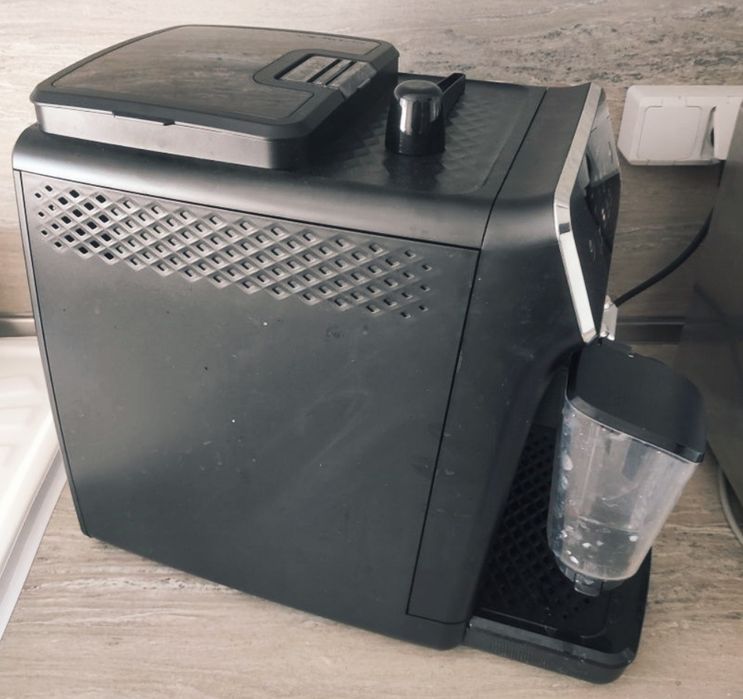 Като нов кафеавтомат PHILIPS 2300 EP2331/10 1800 мл 15 бара с-ма Latte