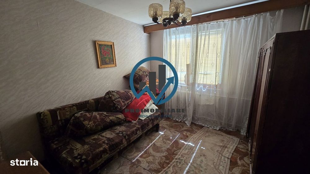 Vand apartament 3 camere Craiovei