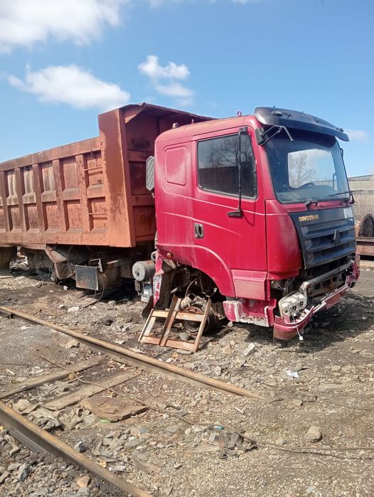 Продам две хова.